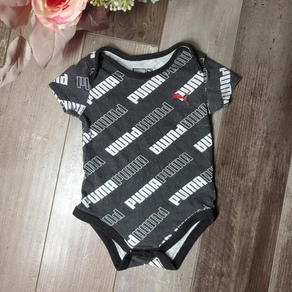 PUMA Black and White Logo Baby Boy Bodysuit Size 6-9M EUC - Picture 1 of 7